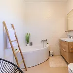 First Hill Comfortable 빌라 자다르