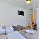 First Hill Comfortable 빌라 *