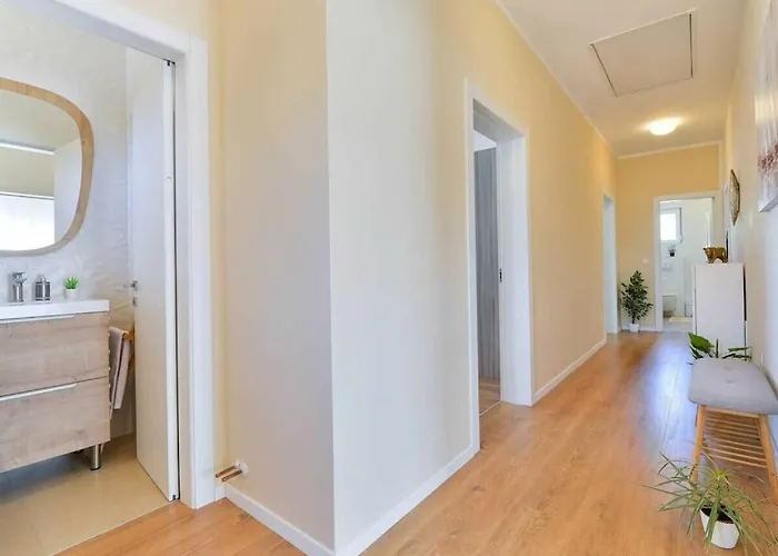 First Hill Comfortable Zadar