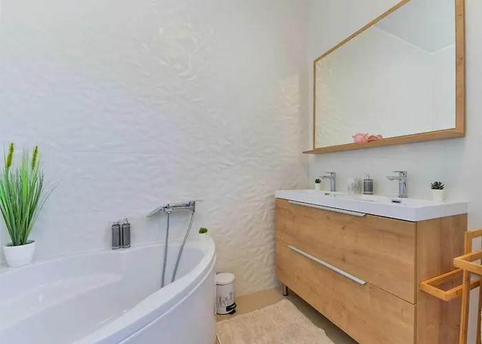 First Hill Comfortable Villa Zadar