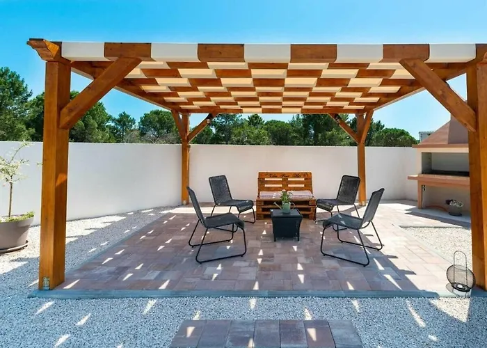 First Hill Comfortable