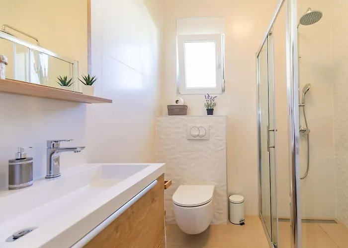 First Hill Comfortable Villa