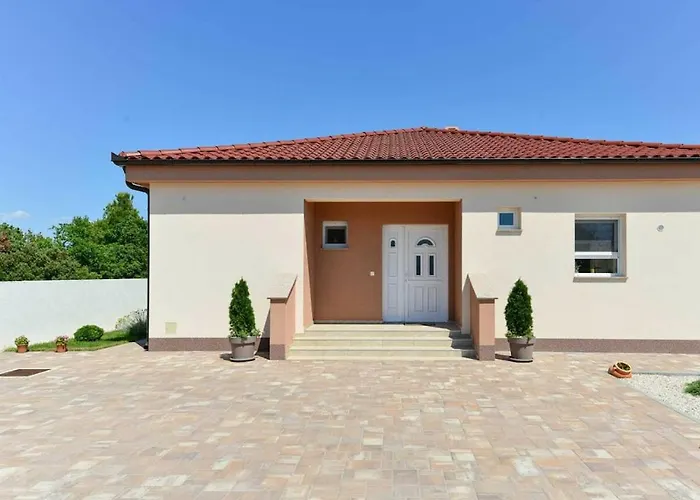 Villa First Hill Comfortable