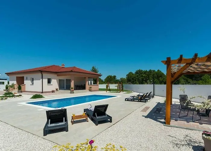 First Hill Comfortable Villa