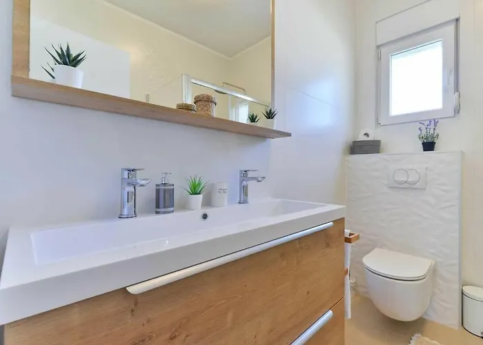 First Hill Comfortable Villa