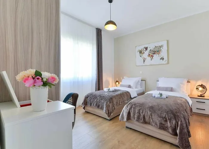 First Hill Comfortable Villa