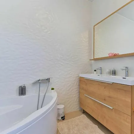 First Hill Comfortable ヴィラ ザダル