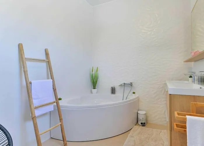 Вилла First Hill Comfortable *