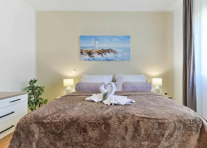 First Hill Comfortable Задар